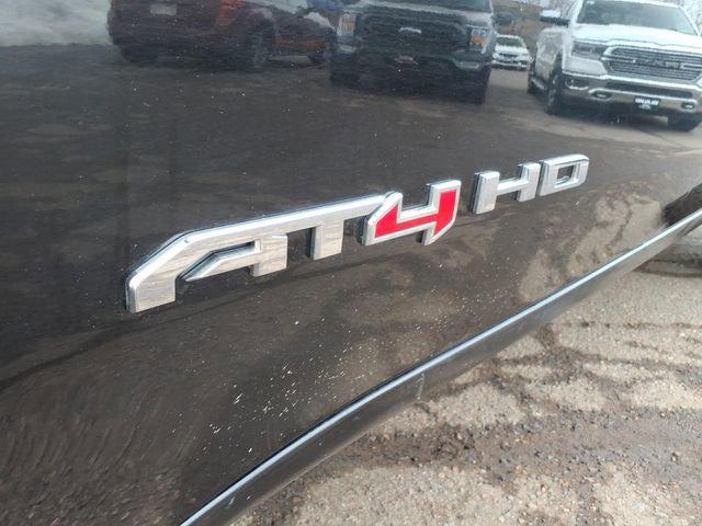 2022 GMC Sierra 3500HD 4WD Crew Cab Standard Bed AT4