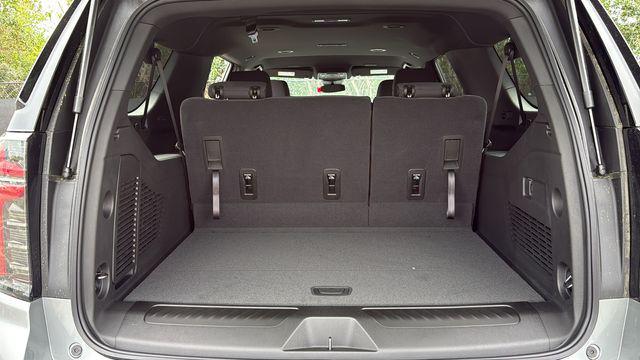 2026 Chevrolet Suburban LS, RWD