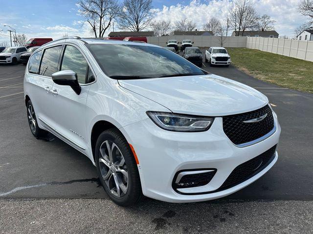 2026 Chrysler Pacifica Pinnacle AWD