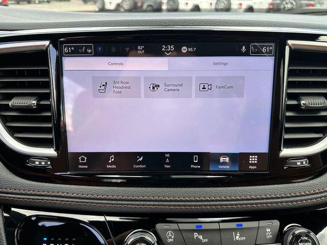 2026 Chrysler Pacifica Pinnacle AWD
