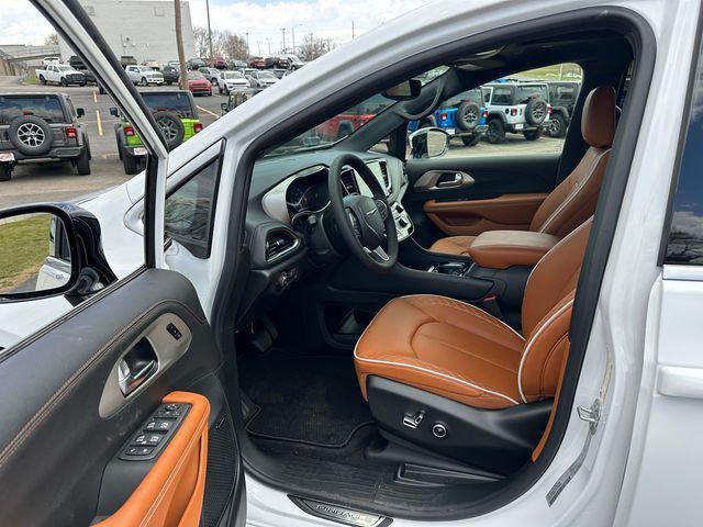 2026 Chrysler Pacifica Pinnacle AWD