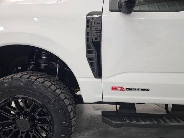 2026 Ford F-350 XLT