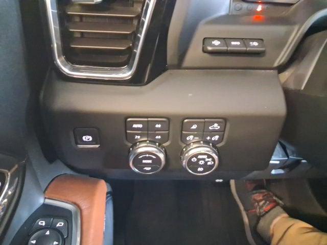2024 GMC Sierra 3500HD 4WD Crew Cab Long Bed Denali Ultimate