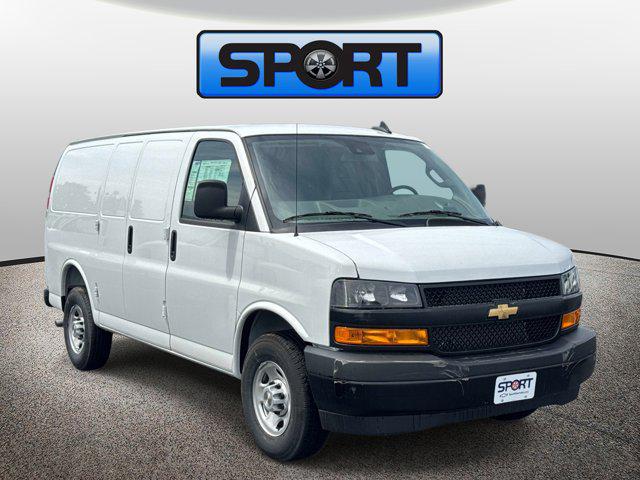 2025 Chevrolet Express Cargo Van RWD 2500 Regular Wheelbase WT
