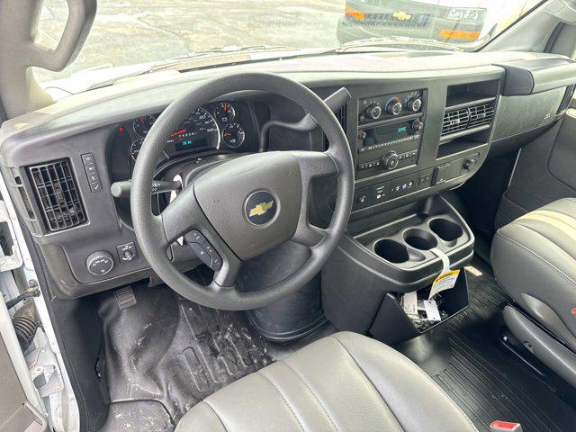 2025 Chevrolet Express Cargo Van RWD 2500 Regular Wheelbase WT