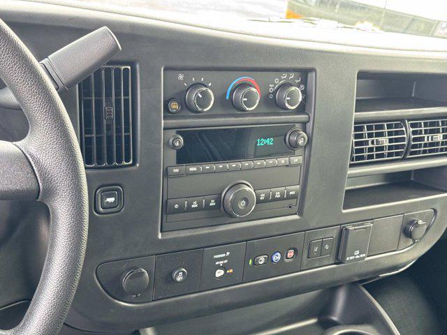 2025 Chevrolet Express Cargo Van RWD 2500 Regular Wheelbase WT