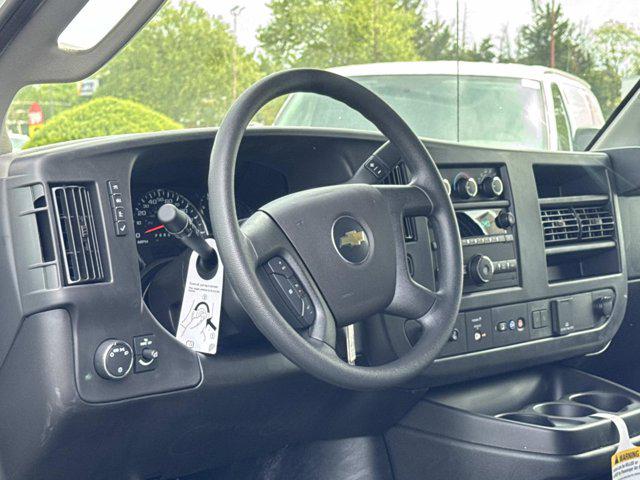 2025 Chevrolet Express Cargo Van RWD 2500 Regular Wheelbase WT