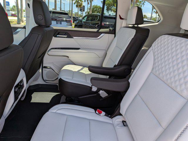 2026 GMC Acadia Denali FWD
