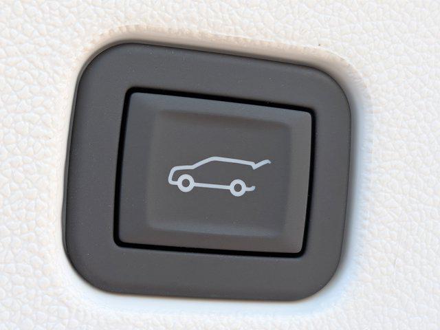 2026 GMC Acadia Denali FWD