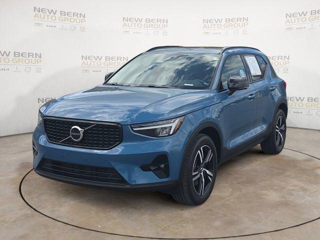 2023 Volvo XC40 B5 Plus Dark Theme for sale in New Bern, NC