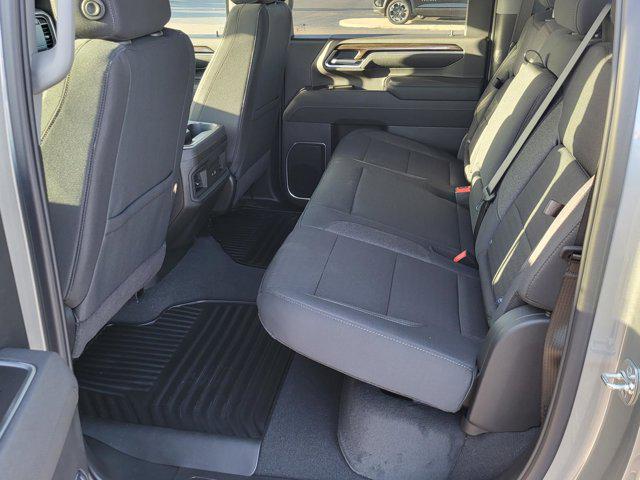 2026 Chevrolet Silverado 3500HD Crew Cab, Long Bed, LT Dual Rear Wheel, RWD