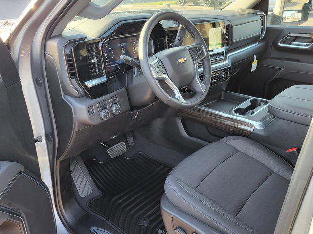 2026 Chevrolet Silverado 3500HD Crew Cab, Long Bed, LT Dual Rear Wheel, RWD