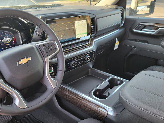2026 Chevrolet Silverado 3500HD Crew Cab, Long Bed, LT Dual Rear Wheel, RWD
