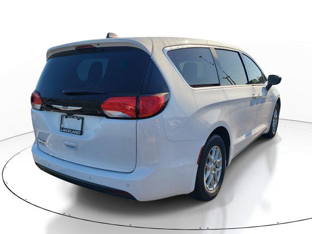 2026 Chrysler Voyager LX