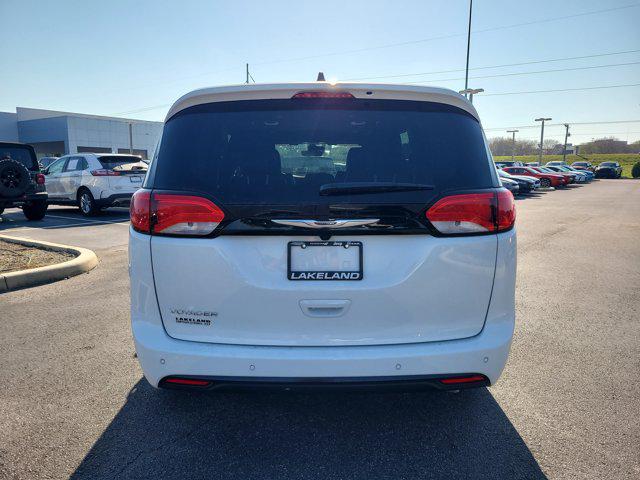 2026 Chrysler Voyager LX