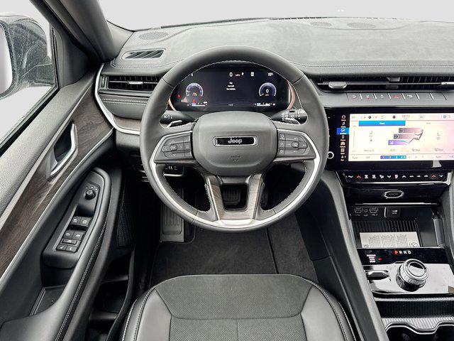 2026 Jeep Grand Cherokee L Altitude 4x4