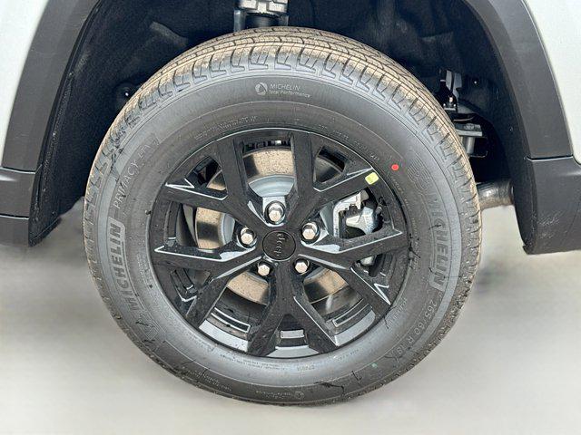 2026 Jeep Grand Cherokee L Altitude 4x4