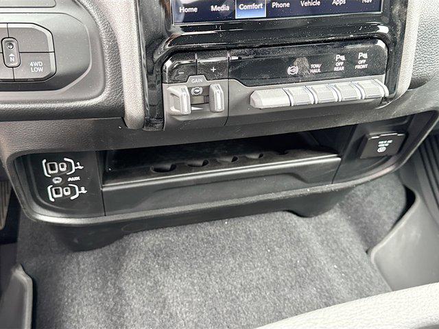 2026 Ram 2500 Black Express Crew Cab 4x4 6'4" Box
