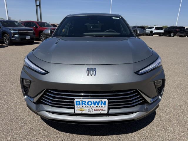 2026 Buick NV Preferred FWD