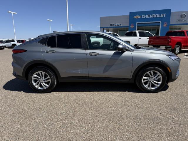 2026 Buick NV Preferred FWD