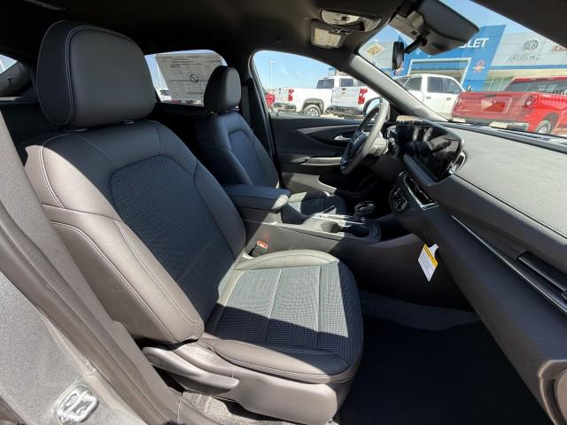 2026 Buick NV Preferred FWD