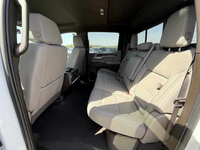 2026 GMC Sierra 1500 Crew Cab, Short Bed, SLT, 4WD