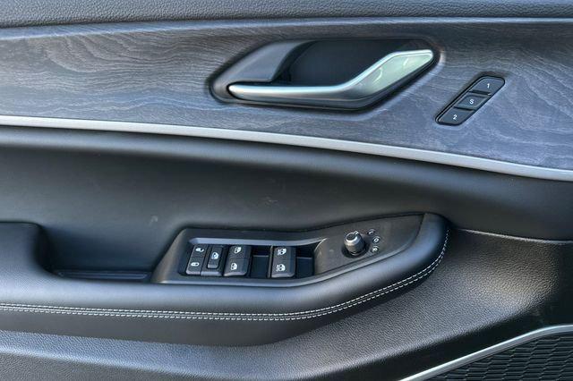 2026 Jeep Grand Cherokee L Limited 4x4