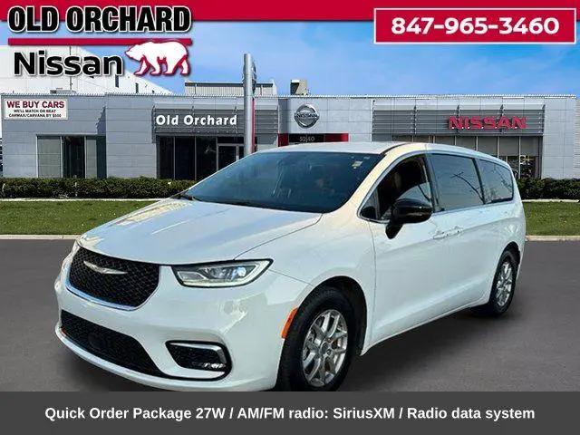 2024 Chrysler Pacifica Touring for sale in Skokie, IL
