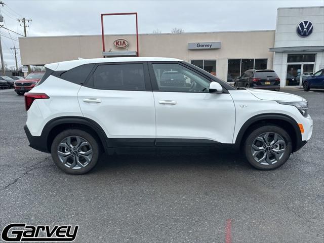 2025 Kia Seltos LX