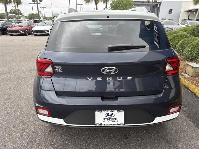 2026 Hyundai Venue SEL w/Two-Tone Roof