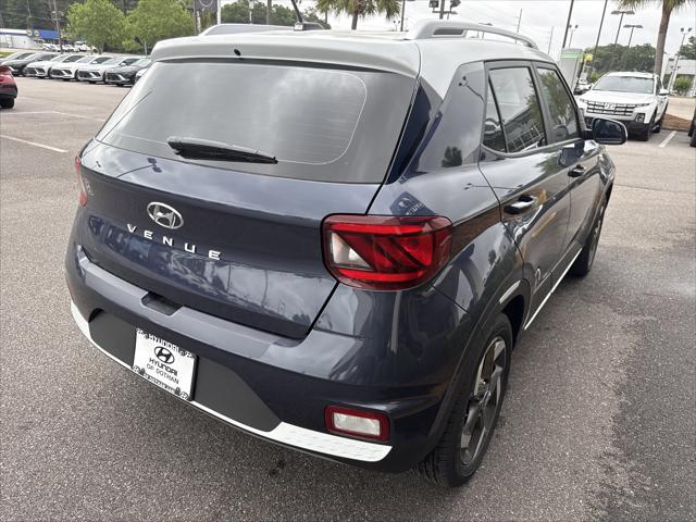 2026 Hyundai Venue SEL w/Two-Tone Roof