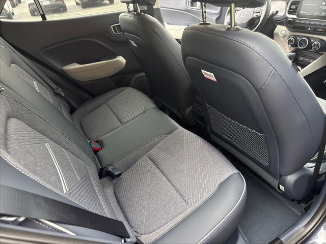 2026 Hyundai Venue SEL w/Two-Tone Roof