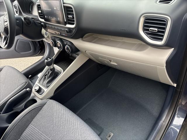 2026 Hyundai Venue SEL w/Two-Tone Roof