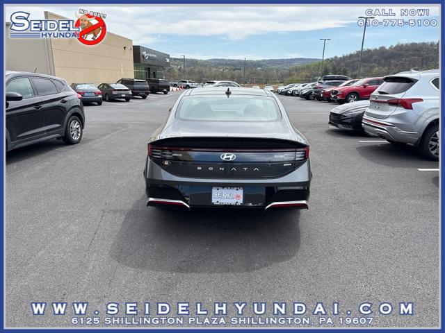 2026 Hyundai Sonata Hybrid SEL