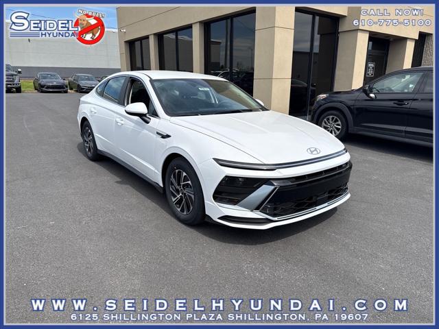 2026 Hyundai Sonata Hybrid Blue