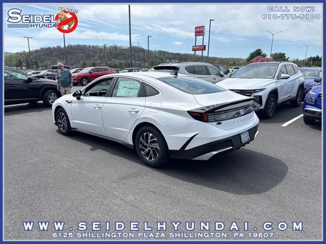 2026 Hyundai Sonata Hybrid Blue