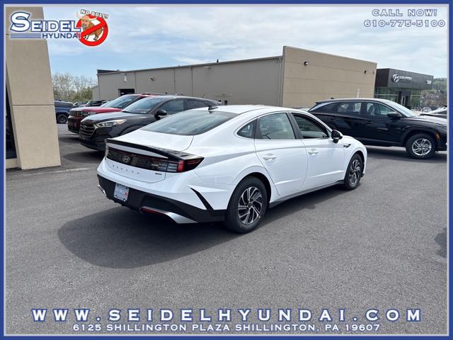 2026 Hyundai Sonata Hybrid Blue