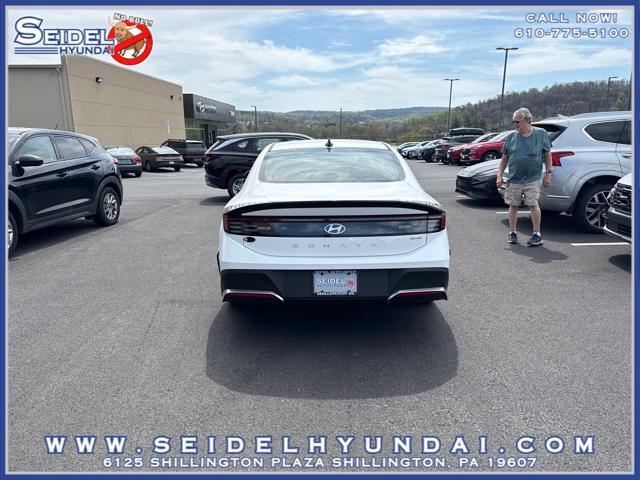 2026 Hyundai Sonata Hybrid Blue