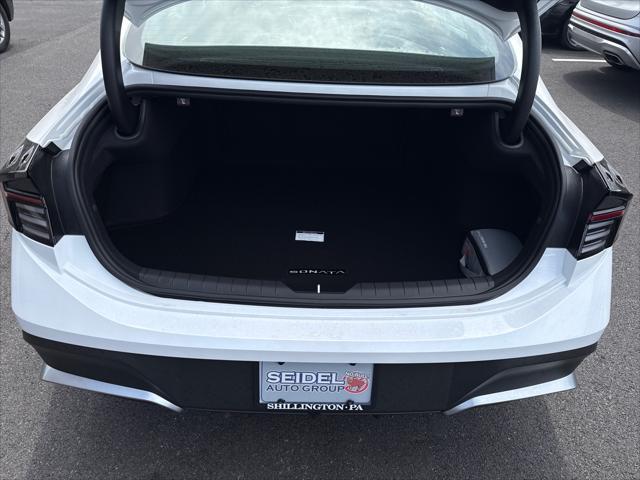 2026 Hyundai Sonata Hybrid Blue