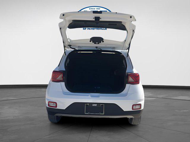 2026 Hyundai Venue SE