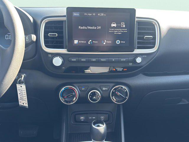 2026 Hyundai Venue SE