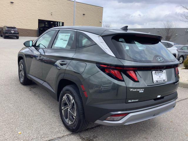 2026 Hyundai Tucson Hybrid Blue SE