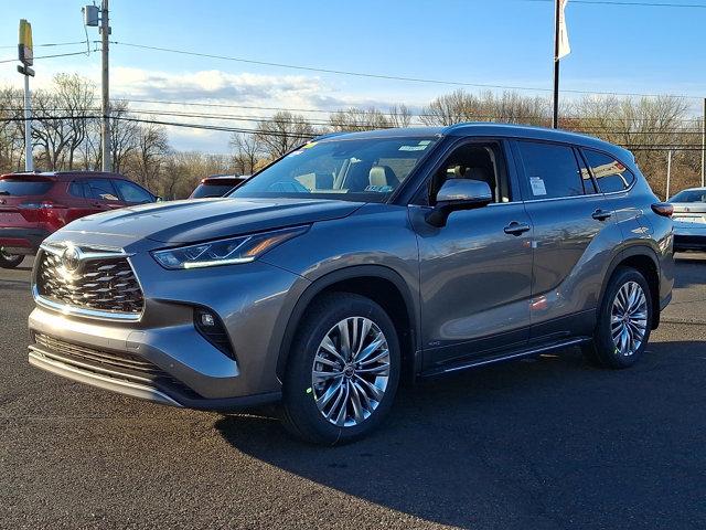 2026 Toyota Highlander Hybrid Platinum