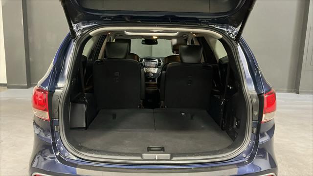 2017 Hyundai Santa Fe Limited Ultimate