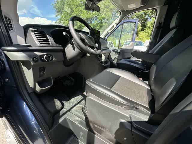 2026 Ford Transit Cargo Van T-250 148 Med Rf 9150 GVWR AWD
