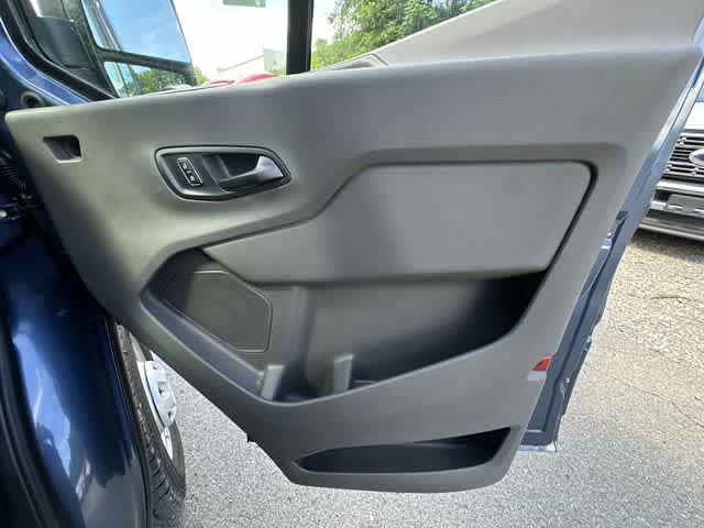 2026 Ford Transit Cargo Van T-250 148 Med Rf 9150 GVWR AWD