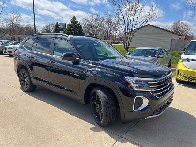 2026 Volkswagen Atlas SE with Technology for sale in Normal, IL