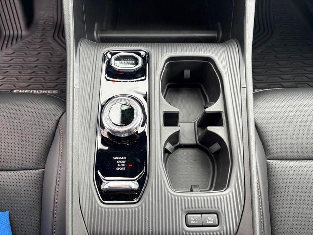 2026 Jeep Cherokee Limited 4x4