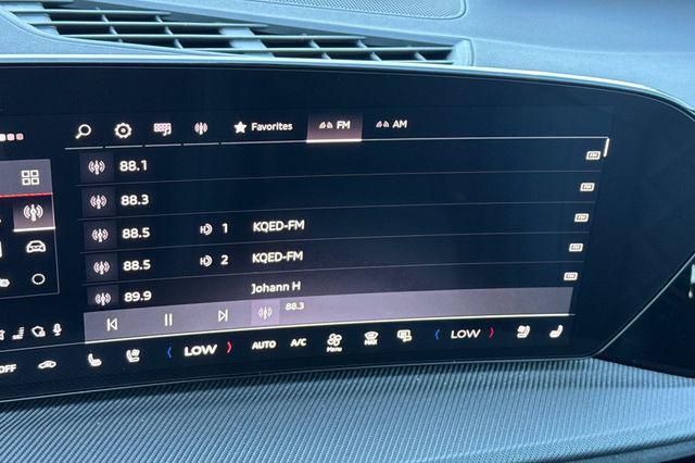 2025 Audi SQ5 Premium Plus TFSI quattro S tronic