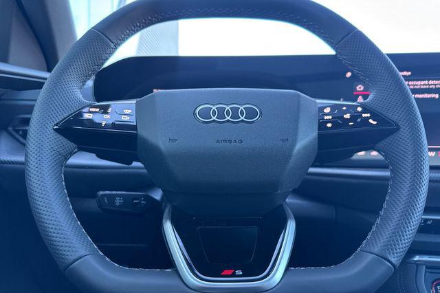 2025 Audi SQ5 Premium Plus TFSI quattro S tronic